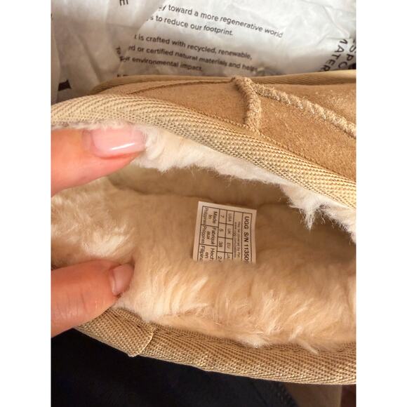 UGG Women's Classic Ultra Mini Platform Sand Color Size 7 - Picture 4 of 6